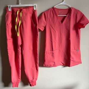Figs Hot Coral Women's Scrub Set XXS/XXSP